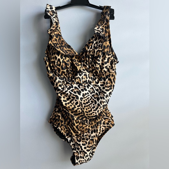 DKNY Women's Animal Print Ruffle Neck One-Piece Swimsuit Size Medium - Picture 2 of 9